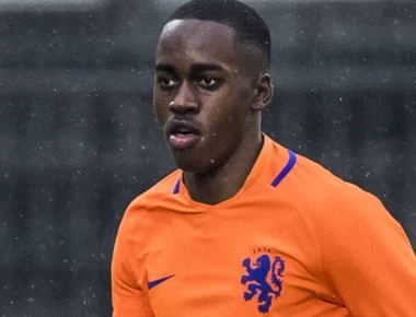 Ποδοσφαιριστής της U-21 Ολλανδίας έφτυσε αντίπαλό του (βίντεο)